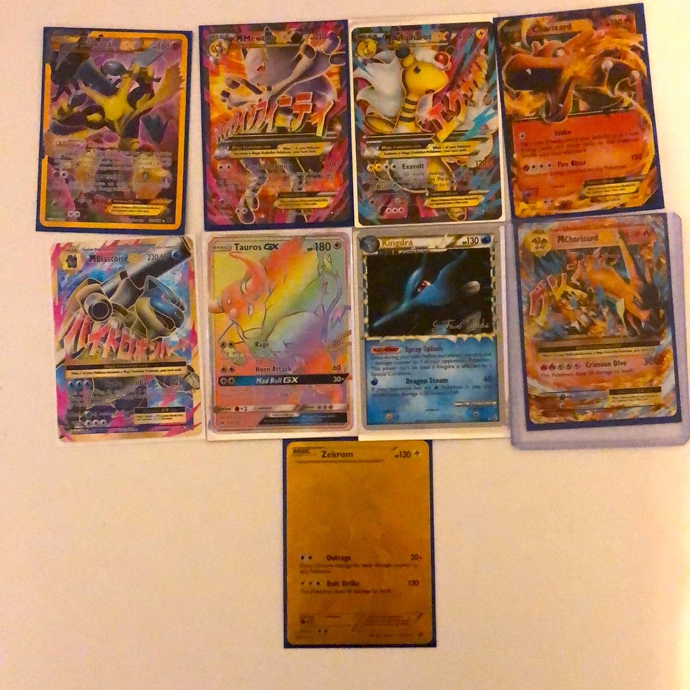 Lot of Pokémon cards 100% real